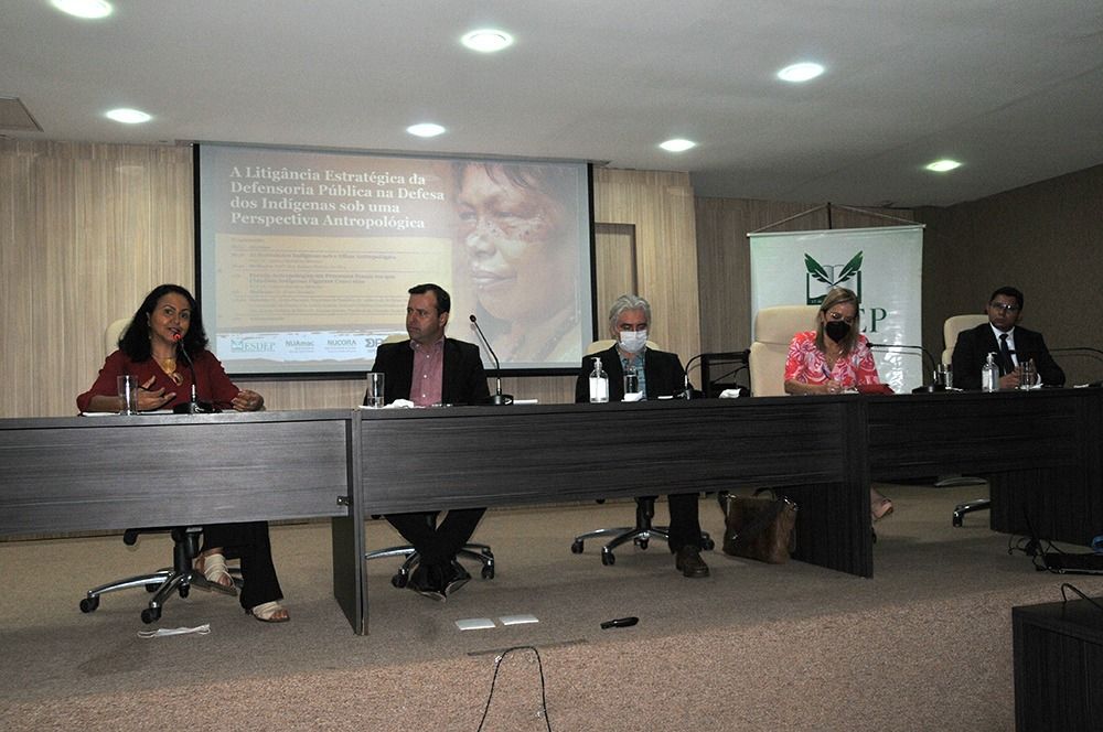 Simpósio foi realizado no formato híbrido, sendo presencial no auditório da DPE em Palmas