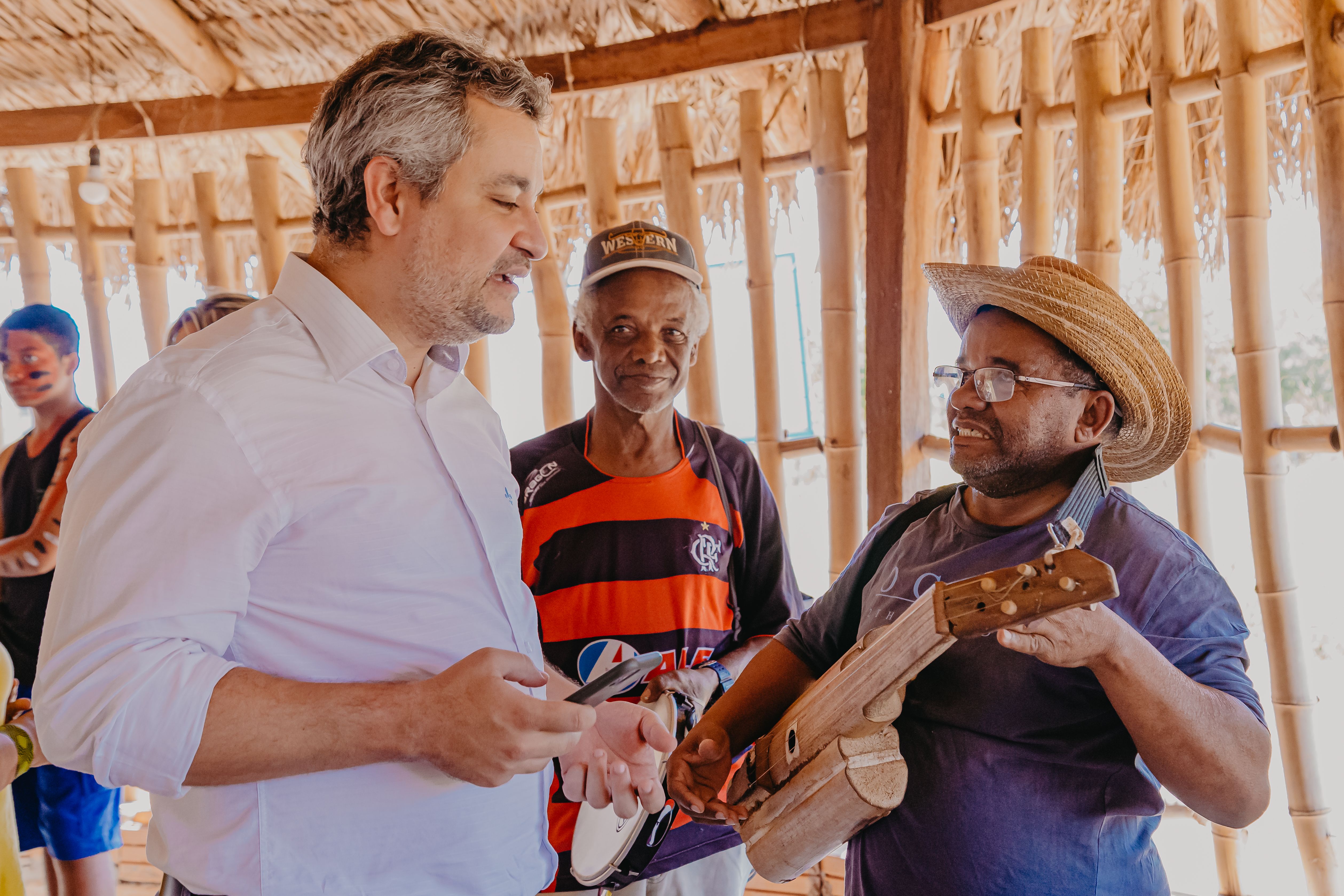 Pedro Alexandre e Nilo da Viola de Buriti