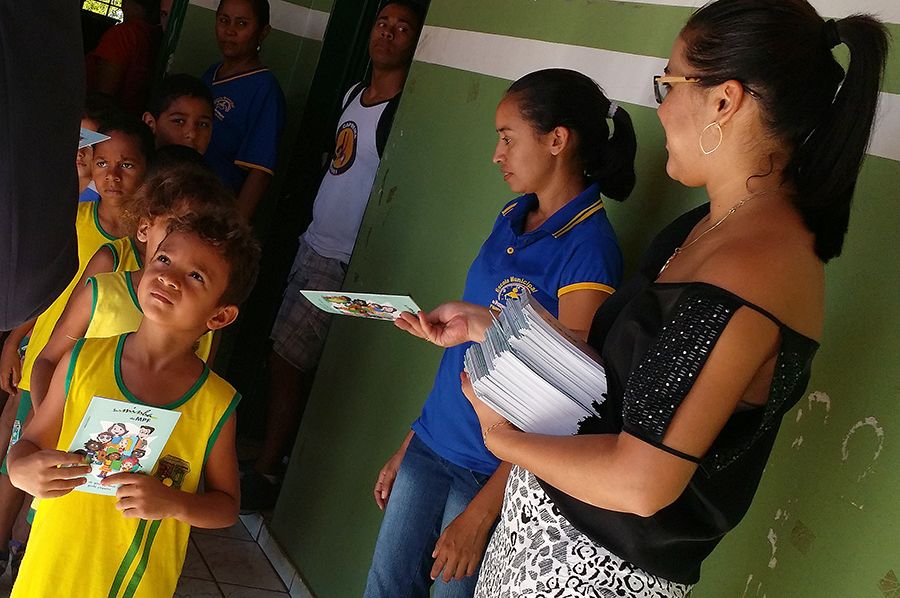 Defensora pública Kenia Martins Pimenta durante atividades