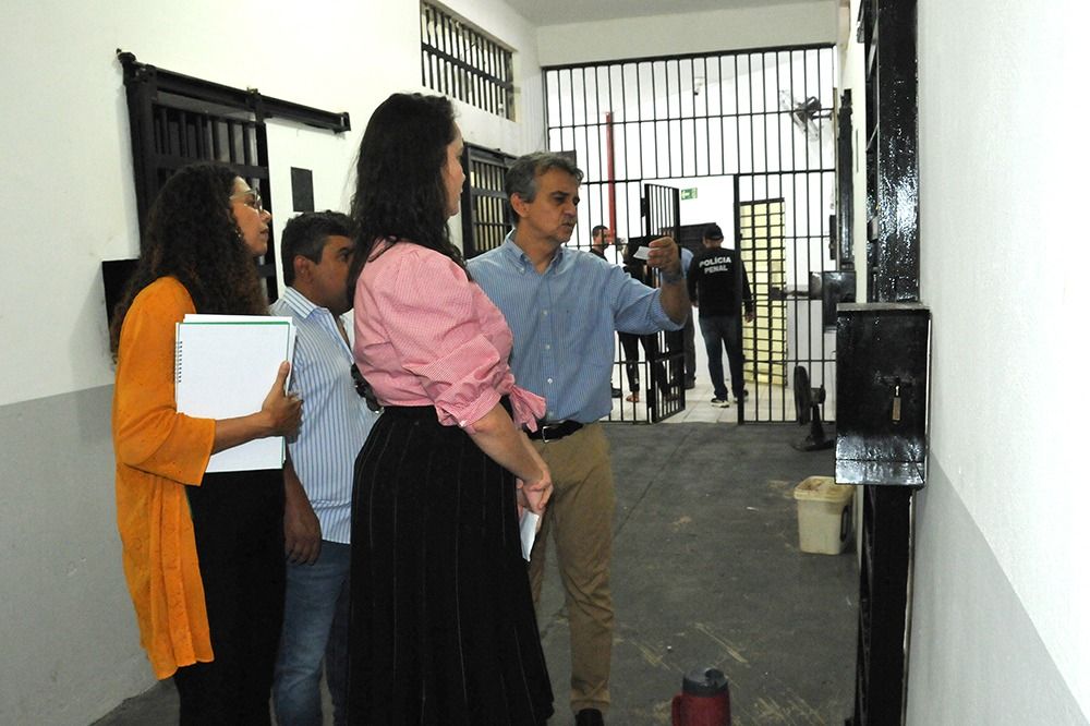 Na oportunidade, os membros da Defensoria Pública fizeram atendimentos e conversaram com os custodiados para a coleta de demandas