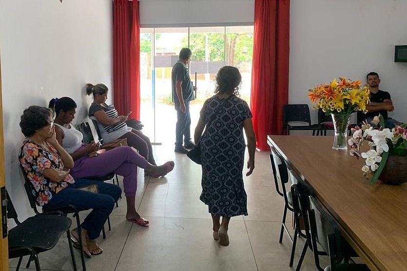Assistidos e assistidas de Jaú do Tocantins à espera de atendimento