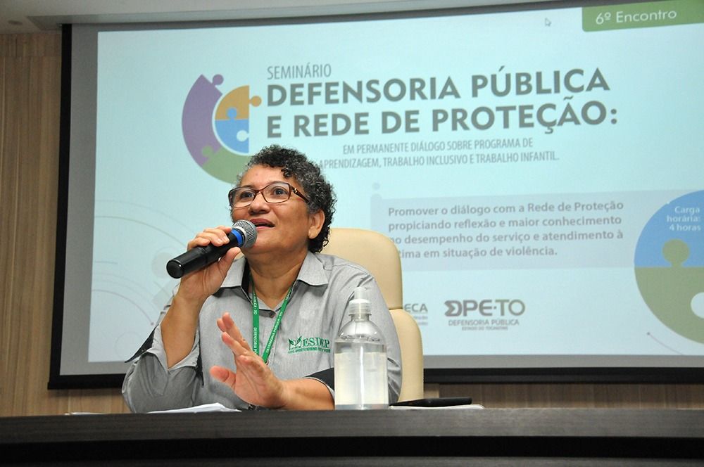 Elis Sodré da Esdep mediou a reunião