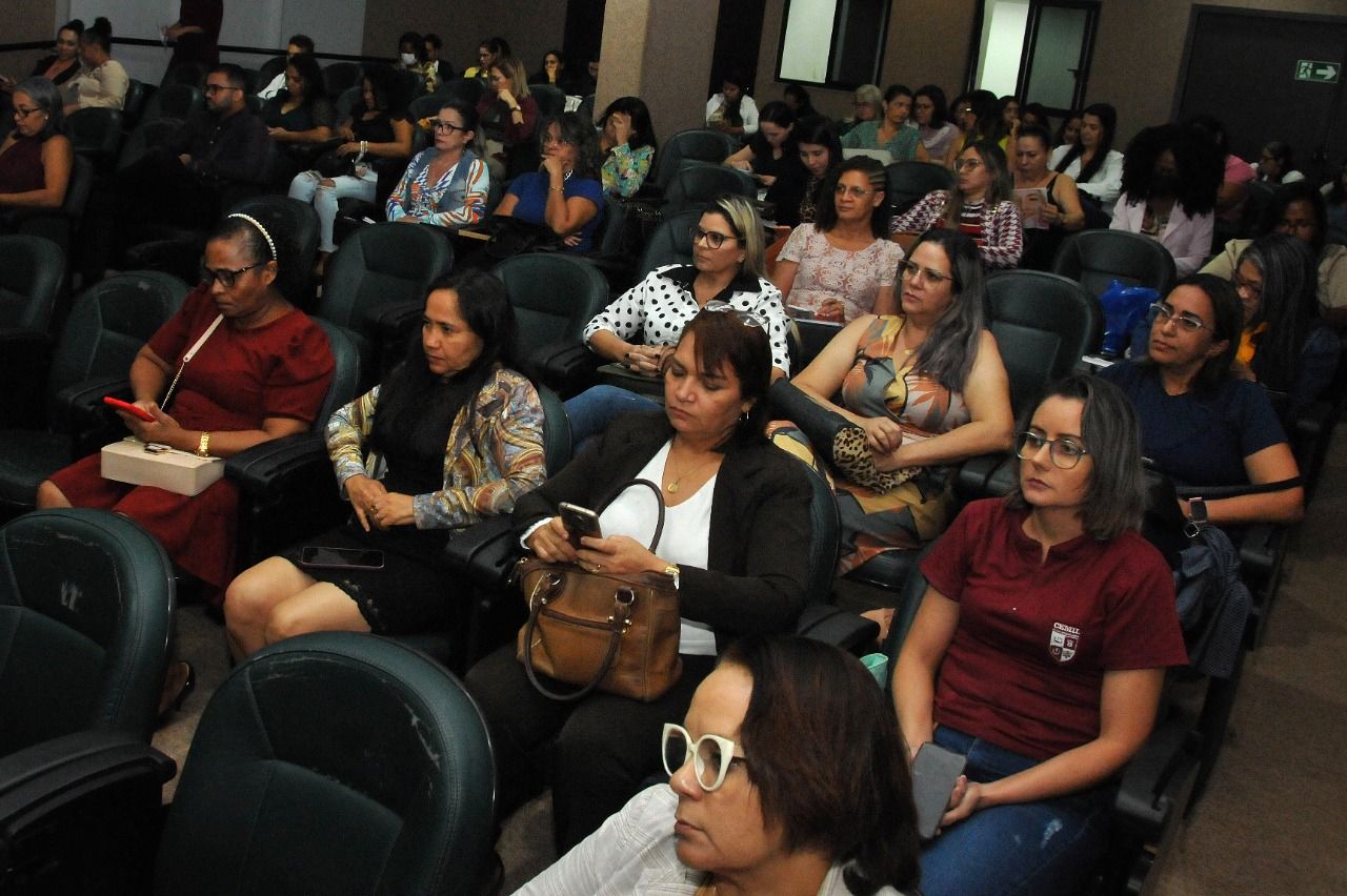 Encontro foi realizado no auditório da Defensoria Pública em Palmas
