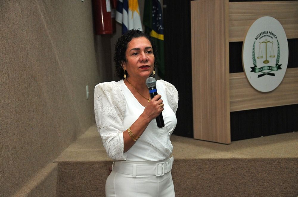 Cibele Biazotto falou sobre a importância do diálogo das instituições que atuam na defesa dos custodiados com os familiares e a rede de apoio