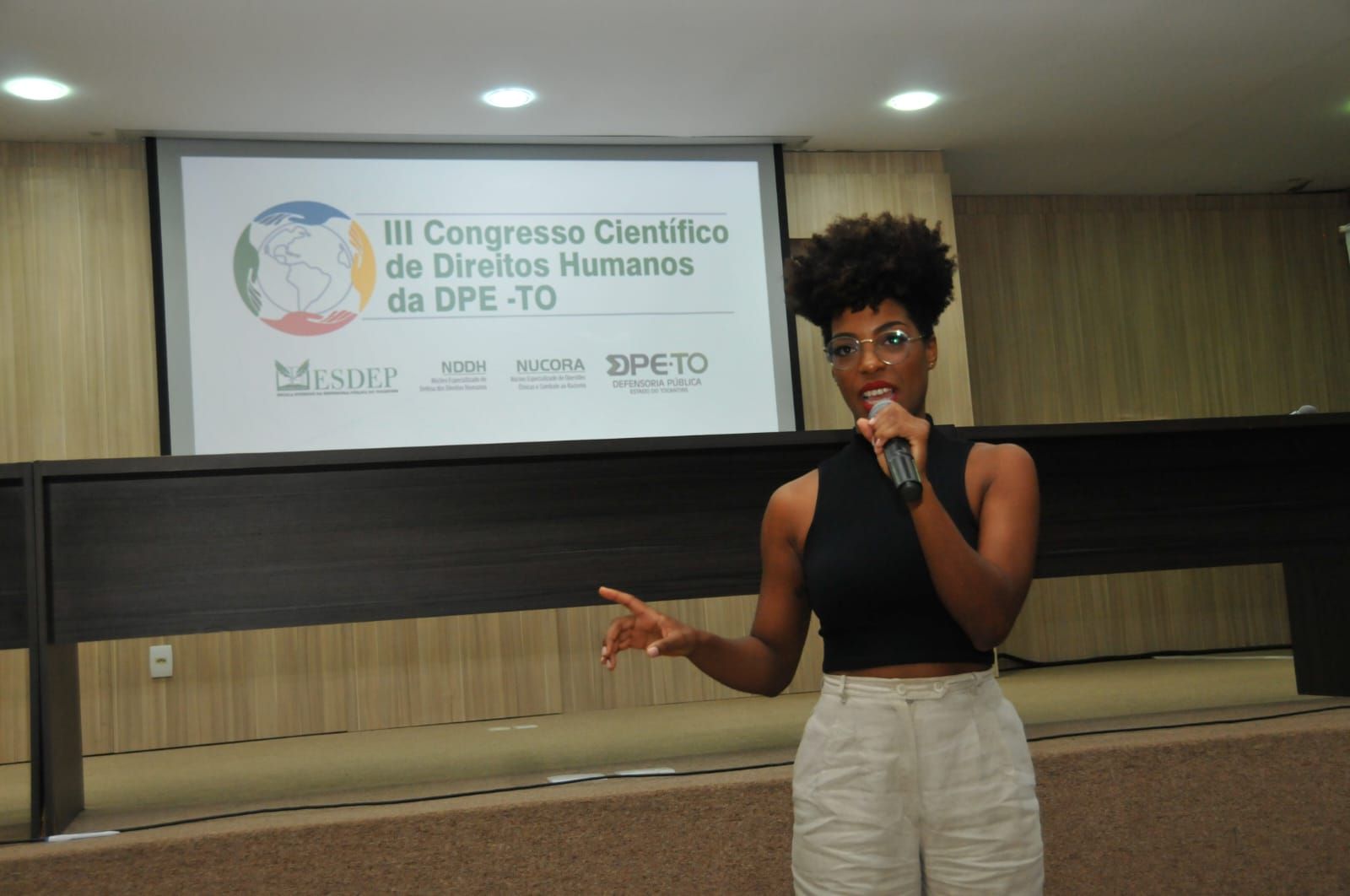 Para Luciene, a poesia depois de internalizada é potente e transformadora