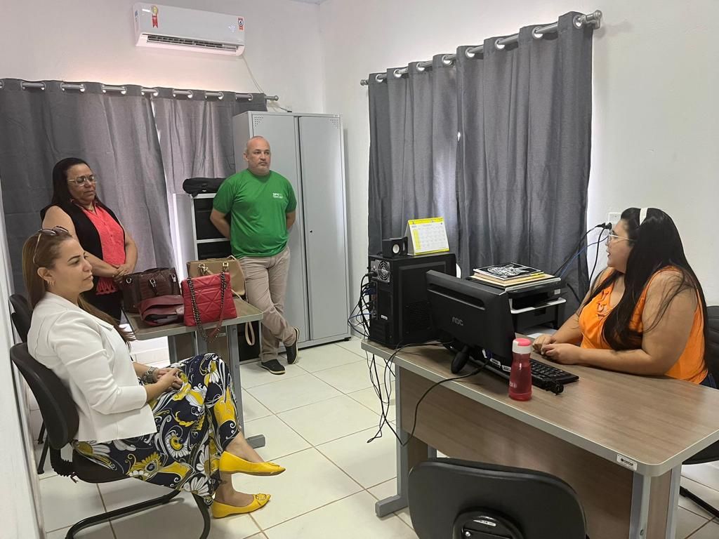 Equipe esteve no Centro de Convivência