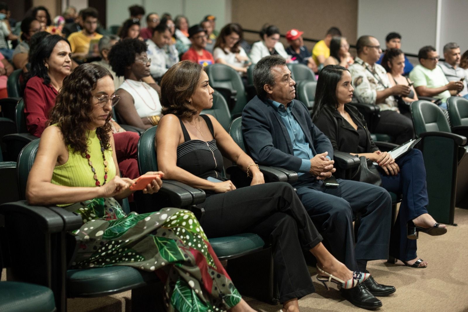 Atividade contou com a presença de defensores(as) públicos(as) e representantes de movimentos sociais