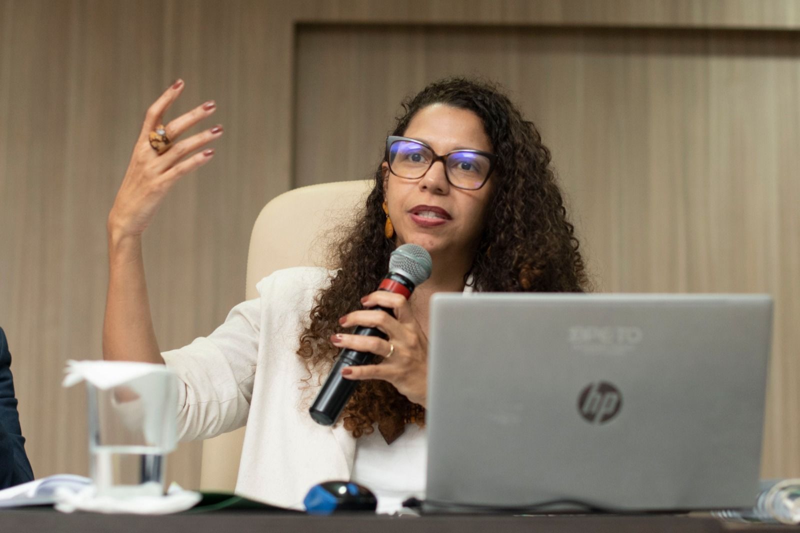 Autora da Proposta de Resolução de criação do pleito eleitoral da Ouvidoria é a defensora pública Denize Souza Leite