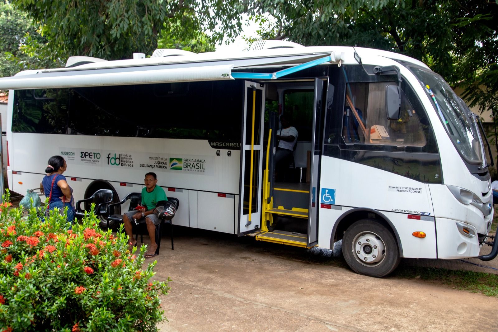 Unidade móvel foi instalada no Centro de Referência de Assistência Social (Cras),