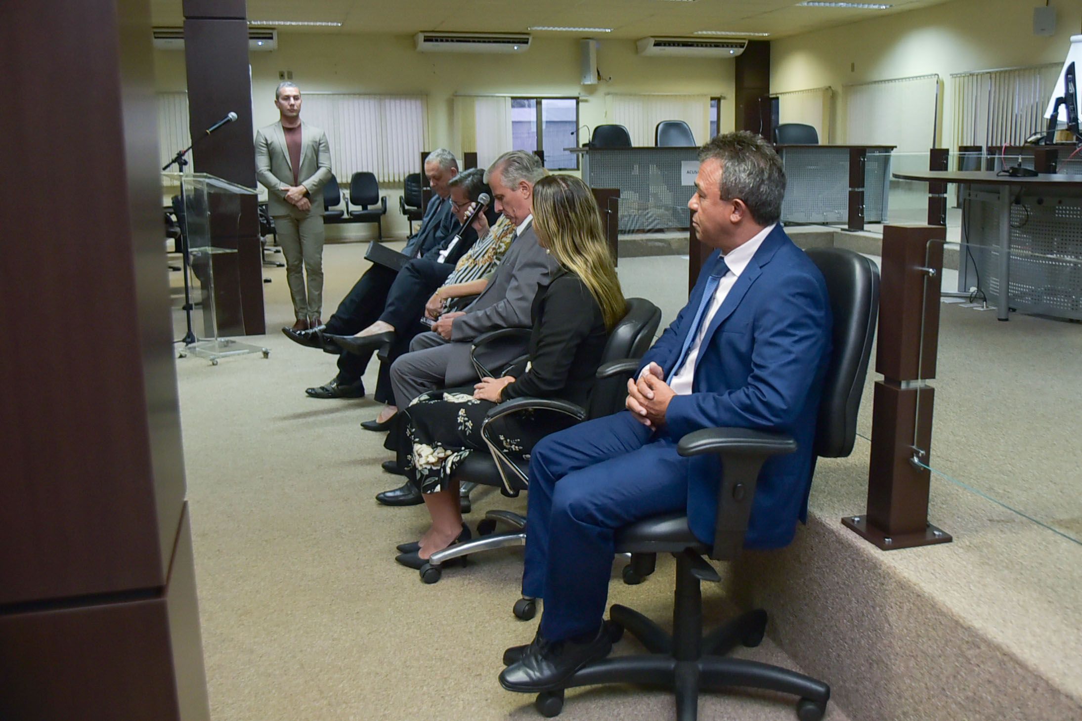 Kita Maciel (E) desejou sucesso ao trabalho das correições e colocou a Instituição à disposição no que puder para colaborar com o processo