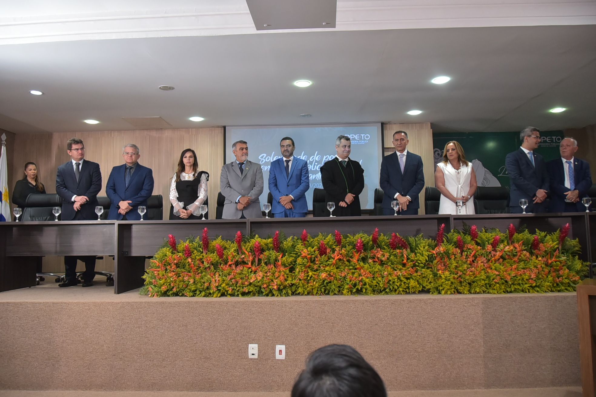 Representantes de vários órgãos fizeram parte da mesa de honra