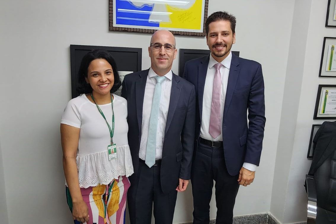 Encontro com o parlamentar Olyntho Neto