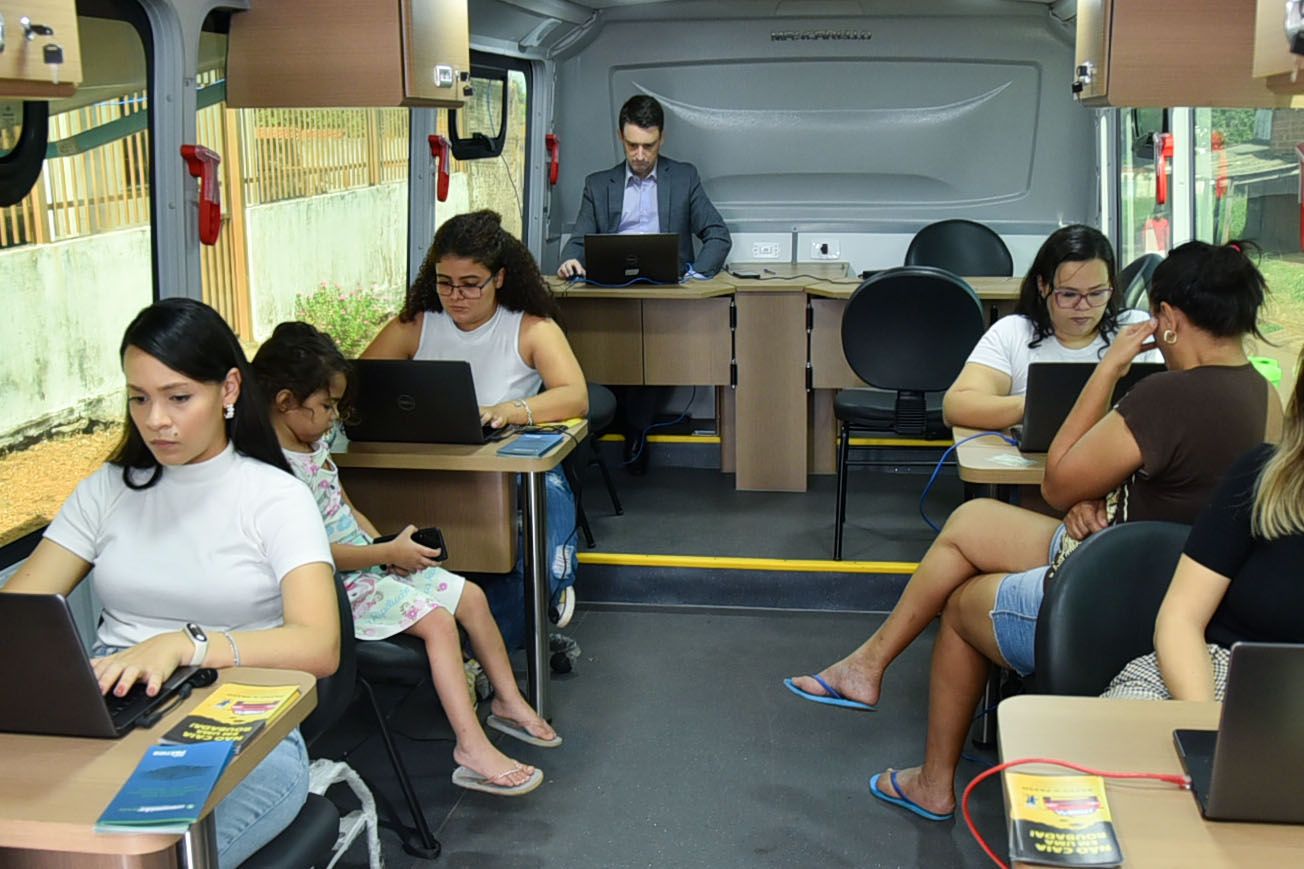 Moradores(as) da região, com perfil de pessoa assistida Instituição, foram atendidas visando sanar problemas ligados à área do consumidor