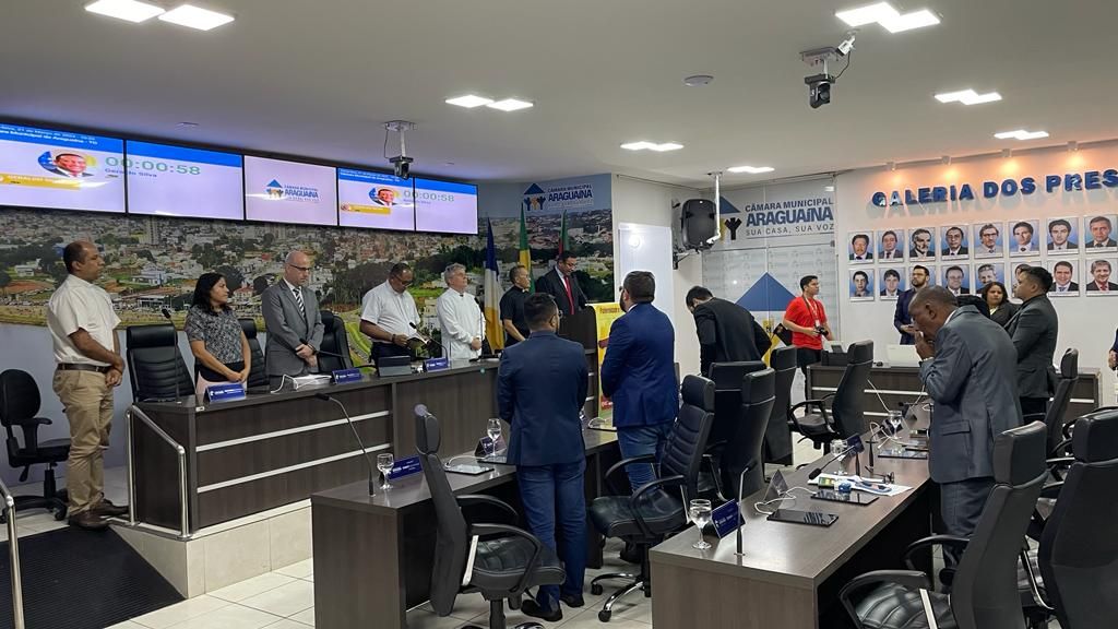 Sessão solene foi realizada na Câmara Municipal de Vereadores de Araguaína