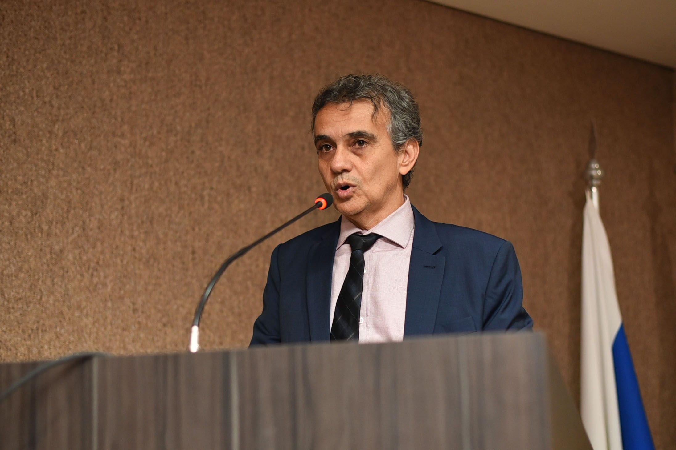 juiz de direito titular da 4ª Vara Criminal e de Execuções Penais de Palmas, Allan Martins Ferreira