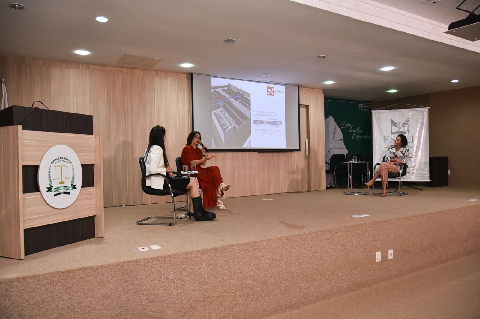 Segundo painel discutiu “Direitos Humanos, Saúde Mental e Arquitetura Penal: Impacto da flexibilização das Diretrizes Básicas de Arquitetura Penal na saúde mental da pessoa privada de liberdade”