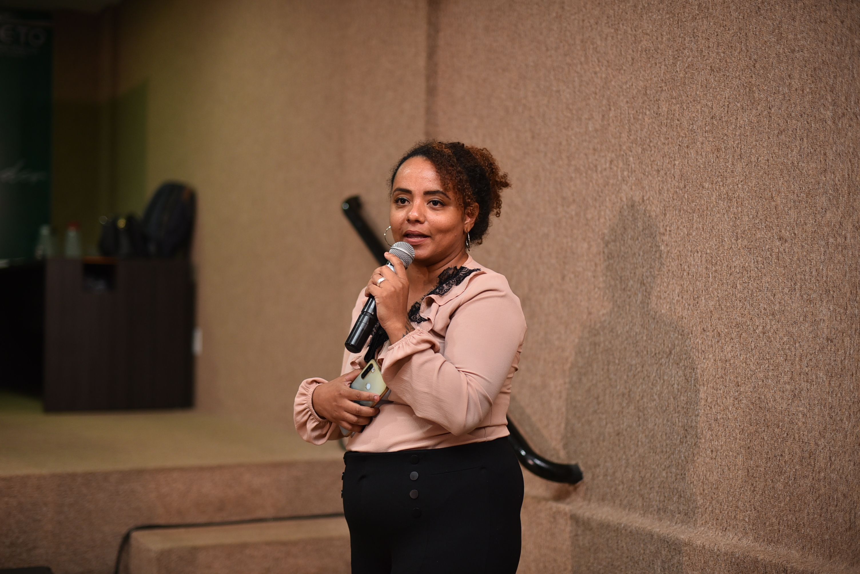 Mila Christian, representante do Centro de Defesa dos Direitos da Criança e do Adolescente (Cedeca)