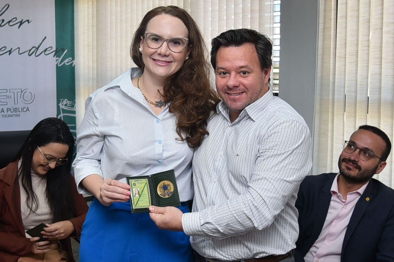 Danilo Frasseto e Ana Carolina Benassi Perozim