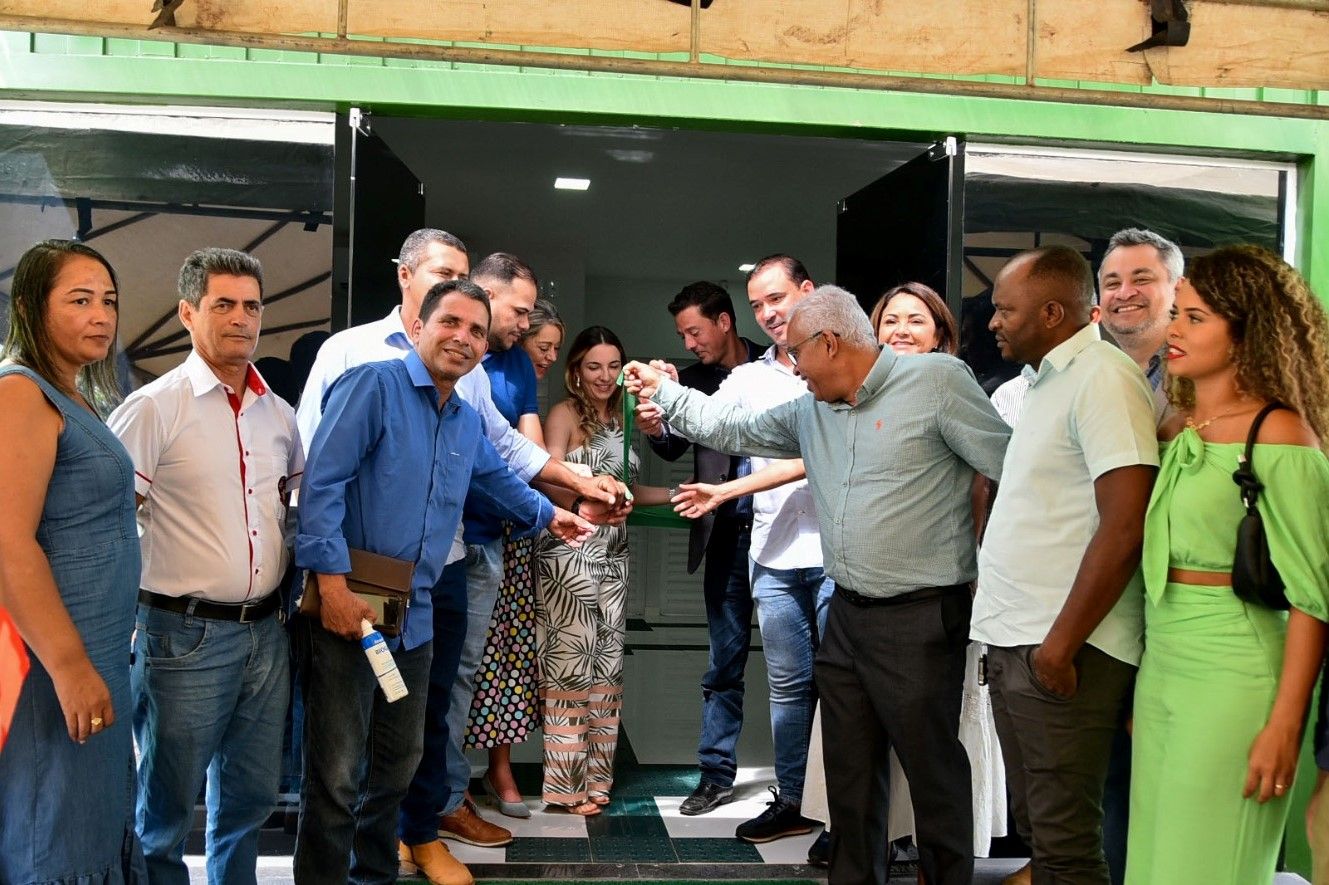 Momento de abertura da sede