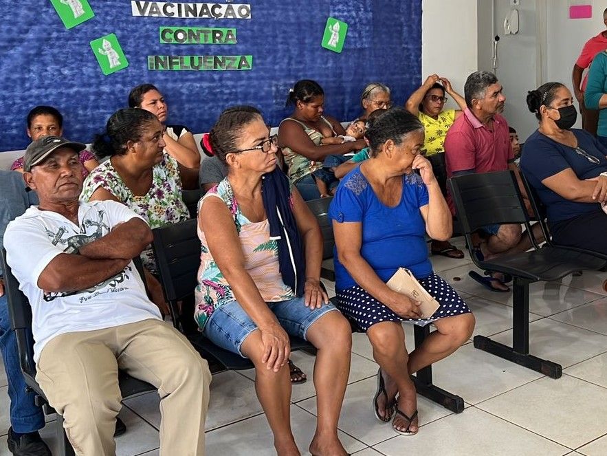 Ação leva vários tipos de serviços para a população local