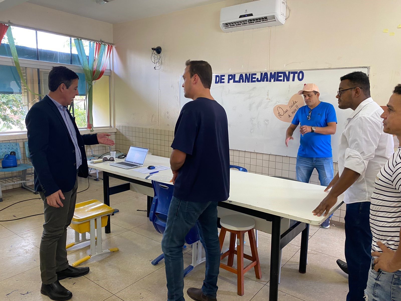 Defensor público Euler Nunes (E) esteve presente na ação