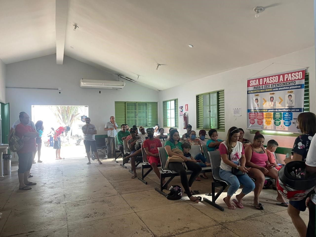 Na ocasião da vistoria, foi detectado que não estava havendo prioridades para pessoas idosas