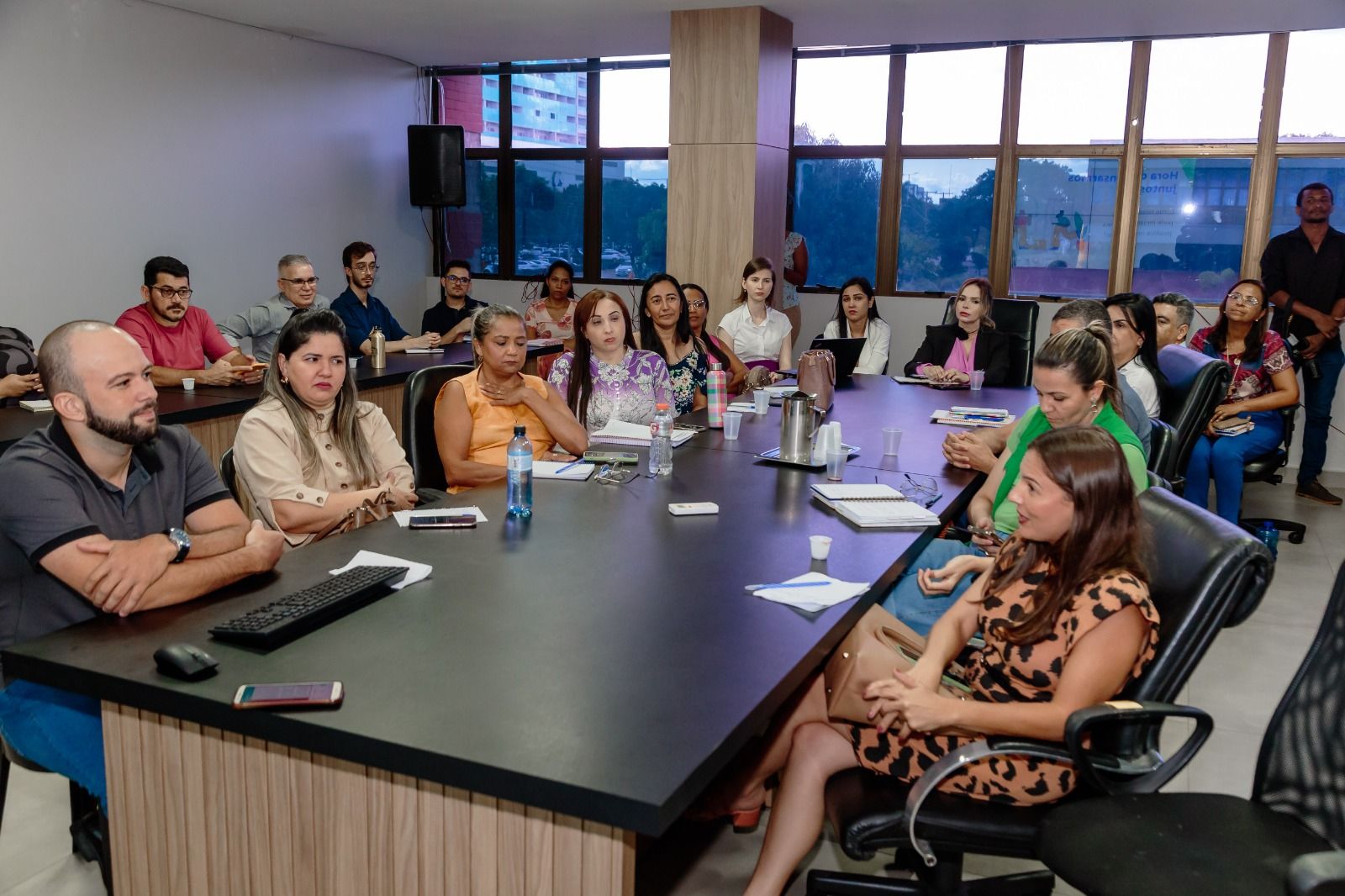 Estavam presentes representantes do Ministério da Saúde, do Executivo Estadual, de municípios tocantinenses e de profissionais que atuam no Conselho Estadual de Saúde, da Vigilância da Saúde, do Senac Palmas e do Itpac Palmas