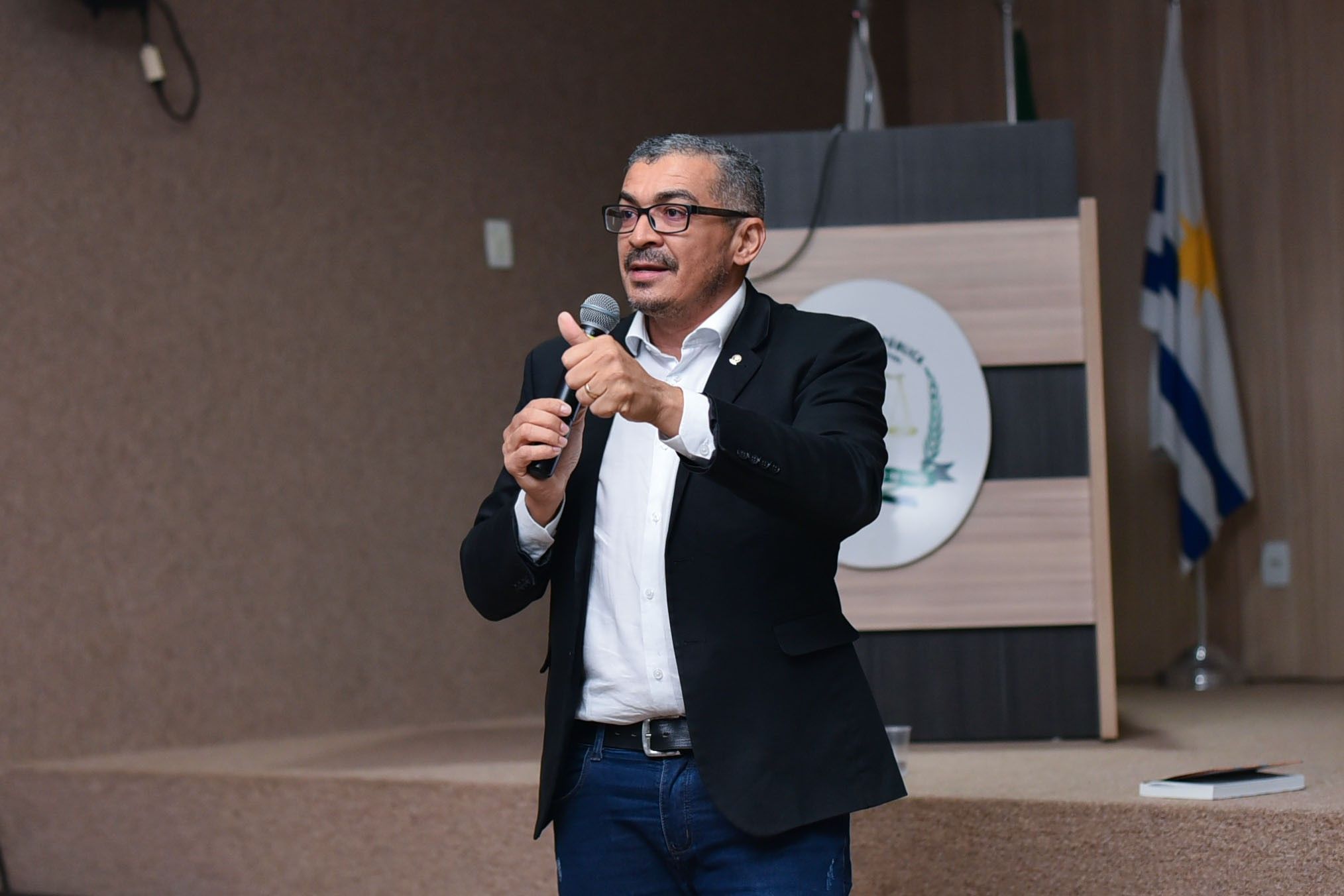 Na ocasião, Neuton Jardim abordou diversas temáticas sobre a atuação defensorial, como princípios e objetivos institucionais, acesso à Justiça e assistência à pessoas em situação de vulnerabilidade