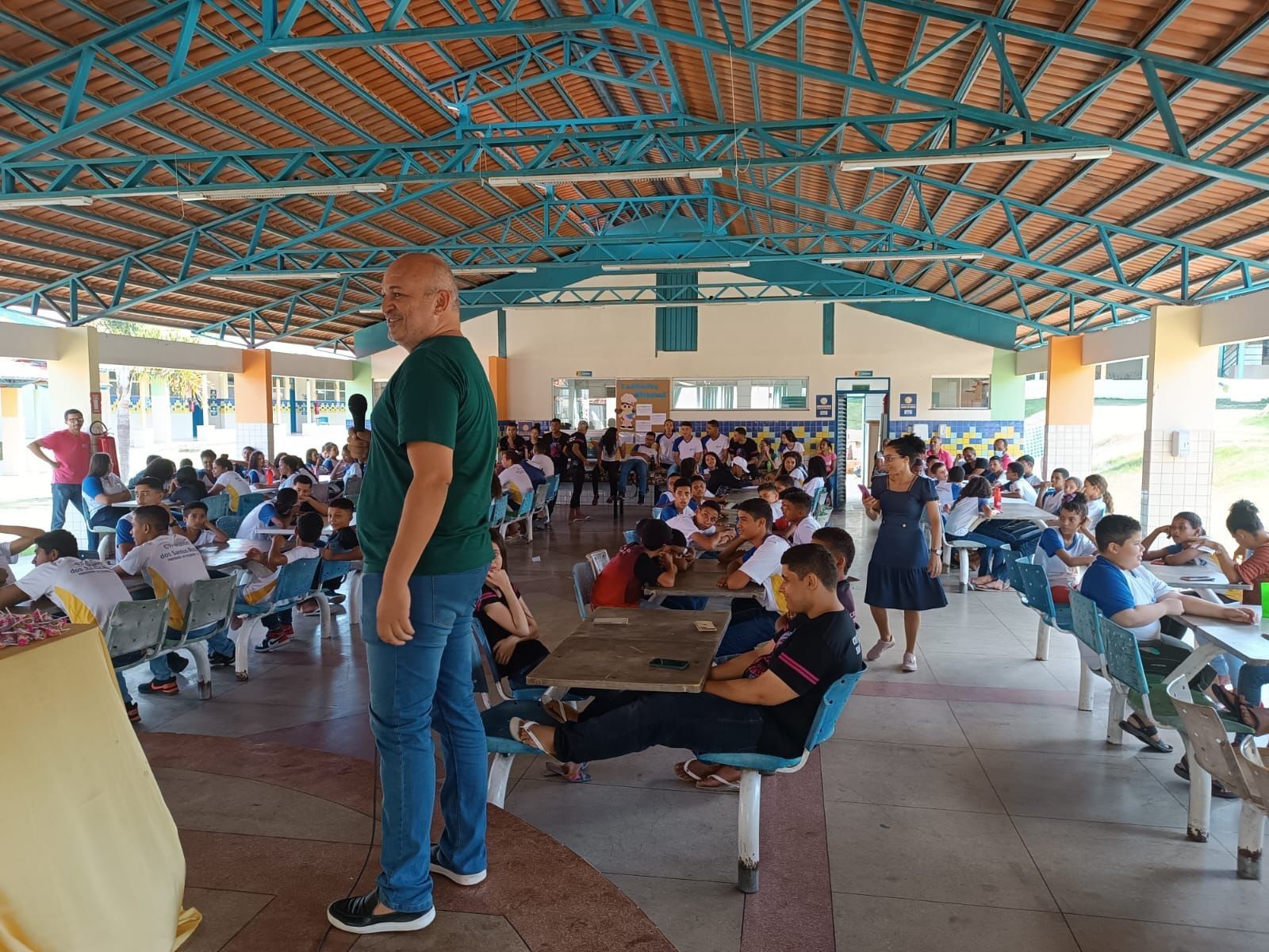 Durante a conversa com os estudantes, a equipe da DPE-TO falou sobre o combate à violência sexual de crianças e adolescentes