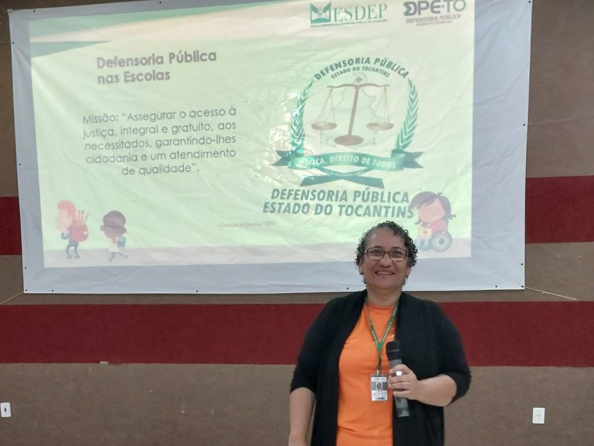 De acordo com a Palestrante, o conteúdo ministrado teve como objetivo destacar que maio também é o mês de proteção de crianças e adolescentes