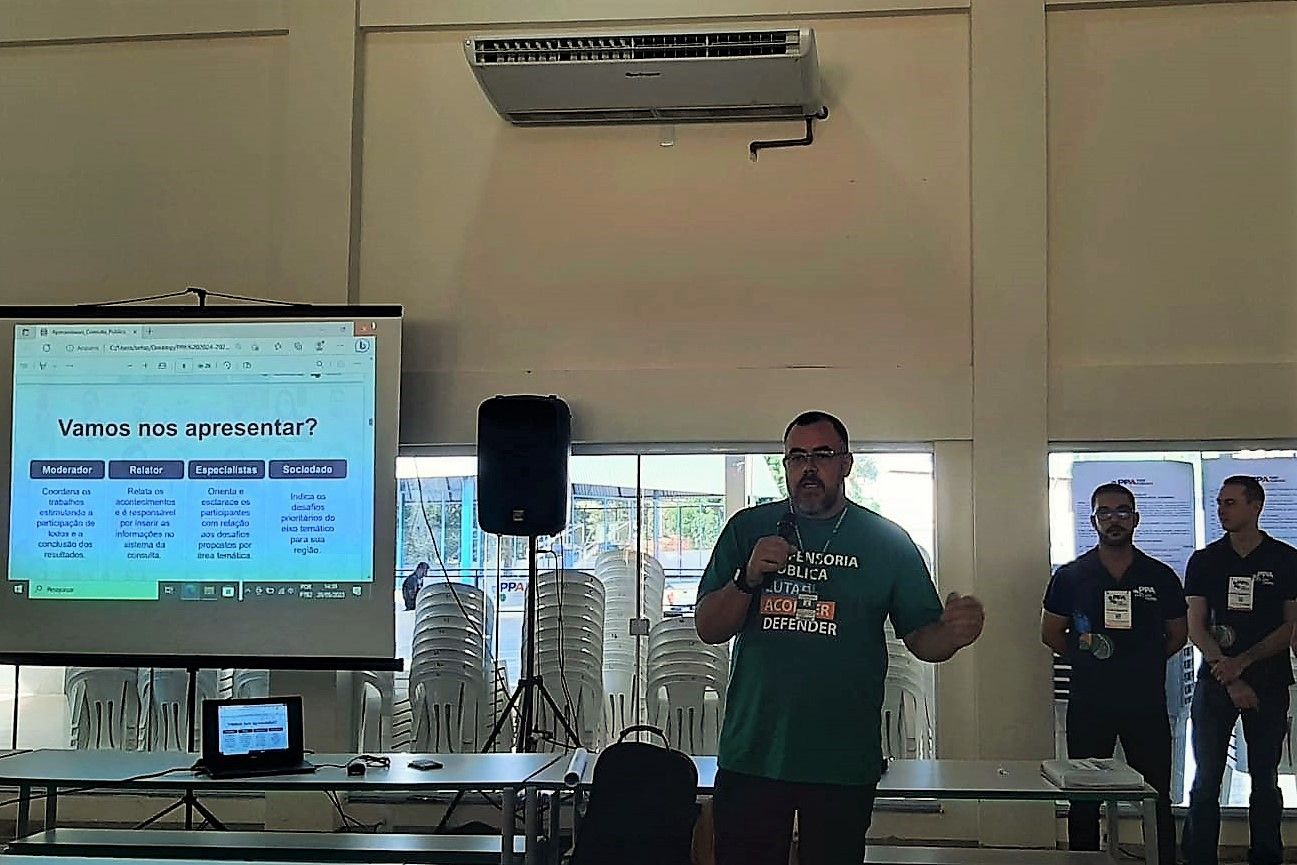 Francisco Carlos Gois Nonato durante consulta pública do PPA em Araguaína