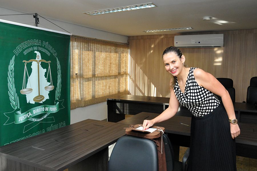 Defensora pública Franciana Di Fátima Cardoso