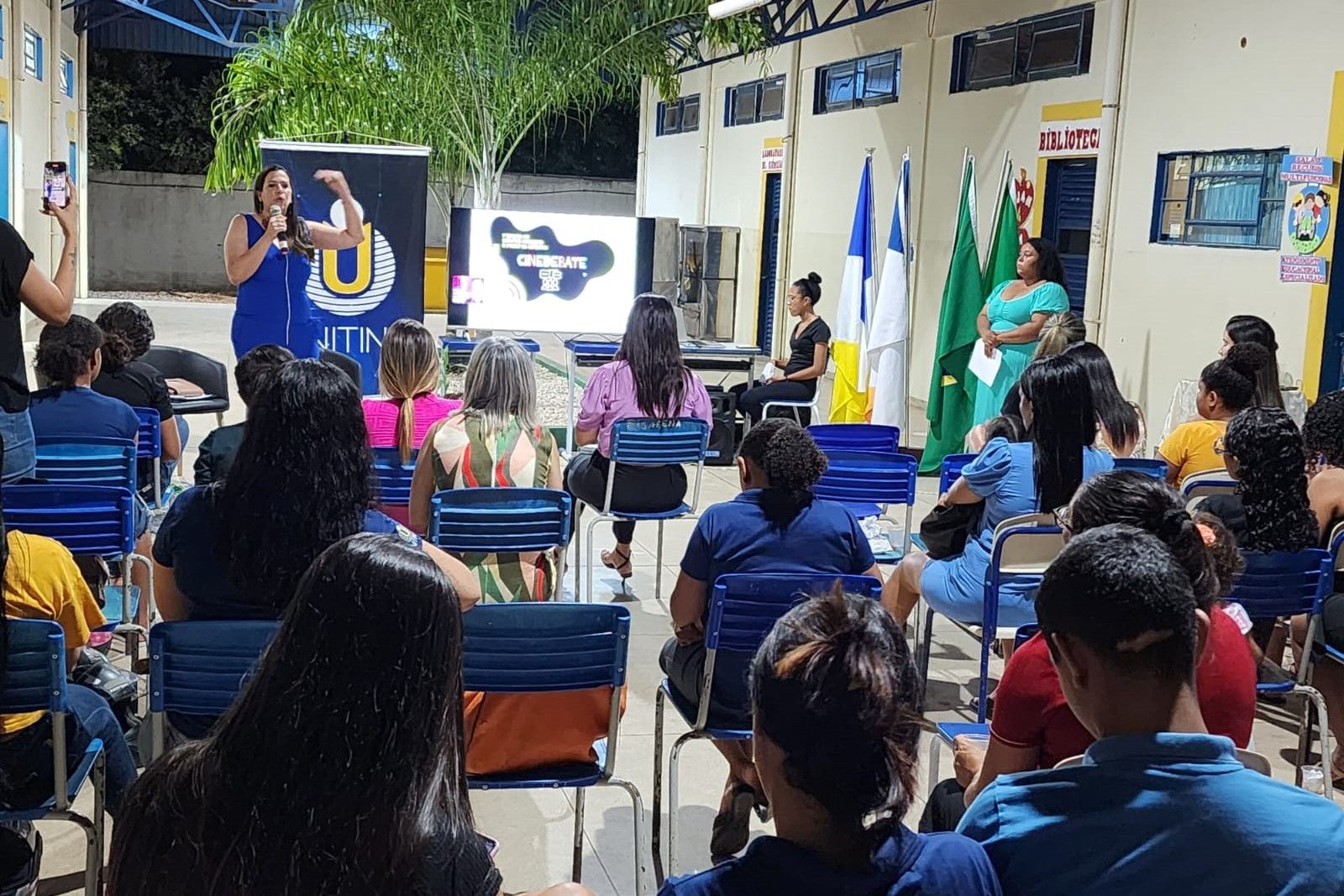Cine Defensoria em Araguatins