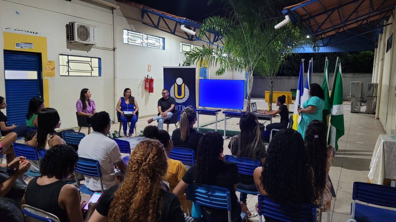 Cine Defensoria em Araguatins