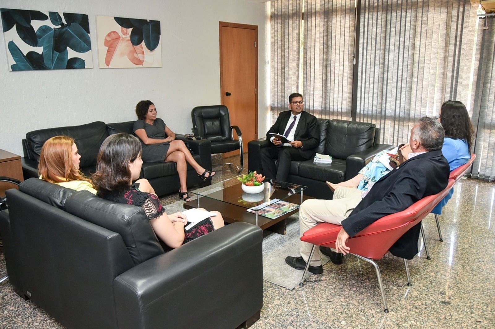 Reunião foi realizada na sede da Seciju, em Palmas
