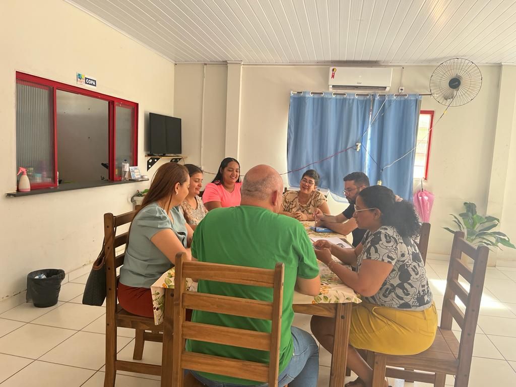 Reunião com representantes da Secretaria de Assistência Social e CRAS