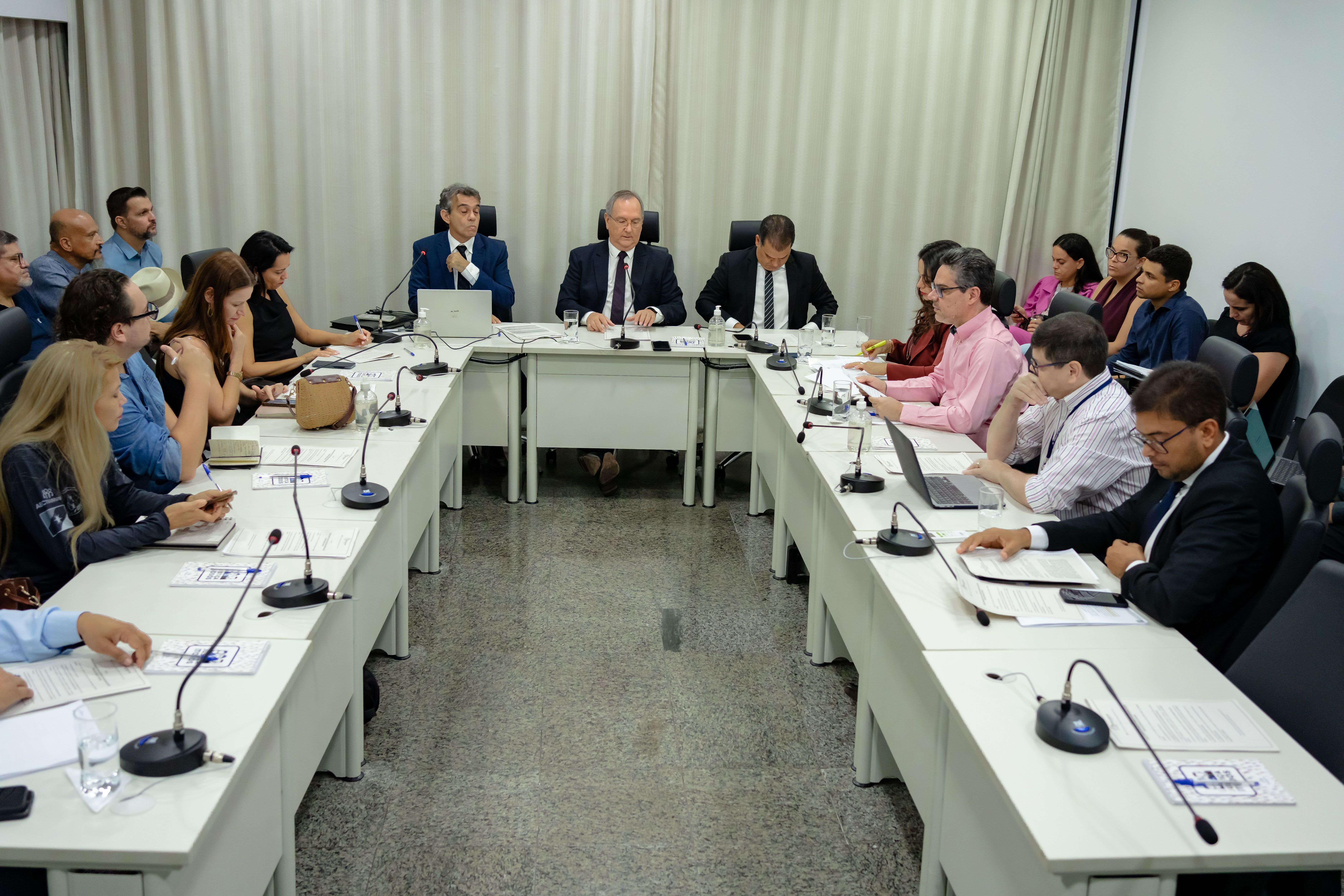 Reunião contou com representantes de vários órgãos, entre eles a Defensoria Pública