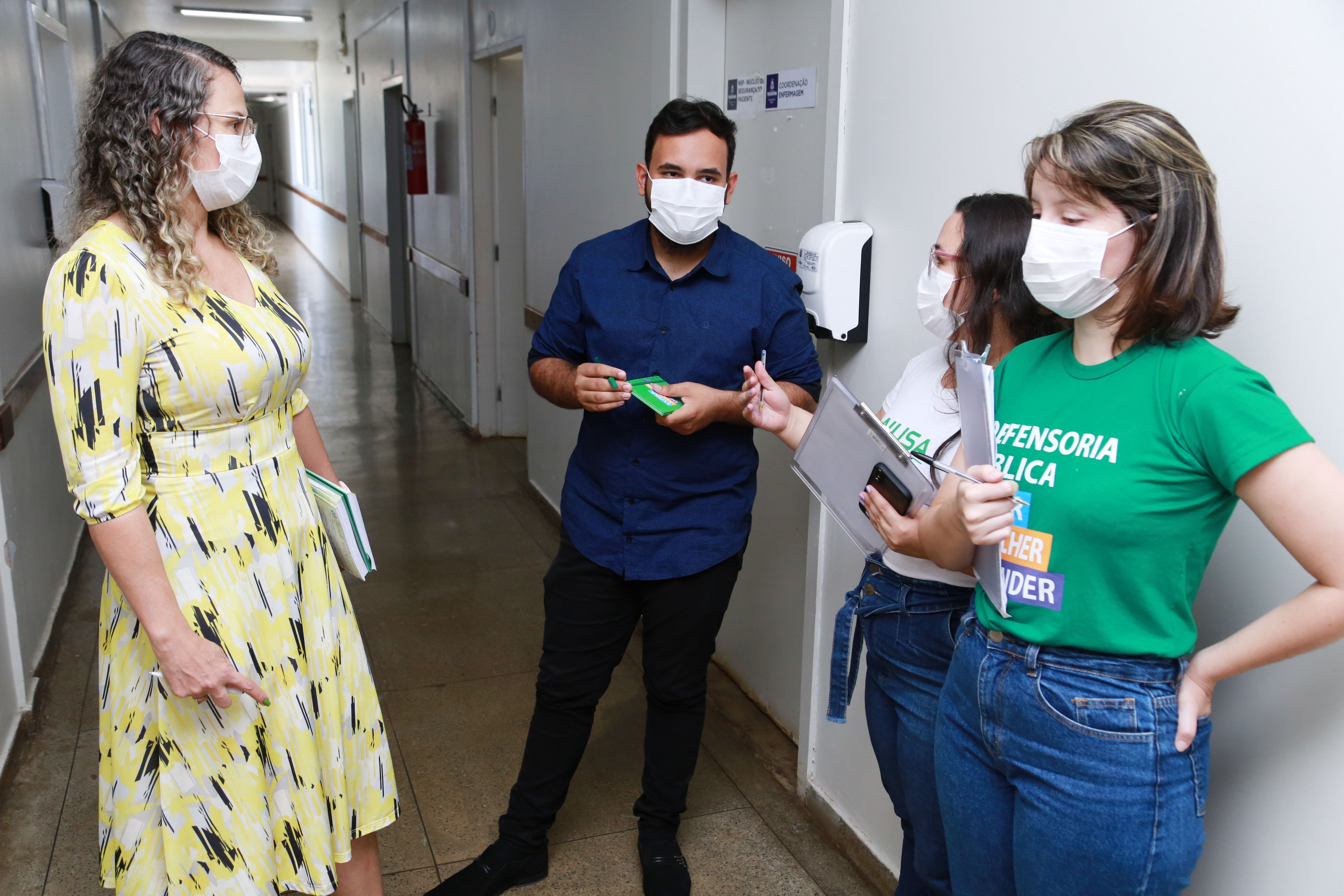 O objetivo foi de avaliar questões de estrutura predial, profissional e sanitária e de cumprimento de regulamentos na oferta dos serviços de saúde