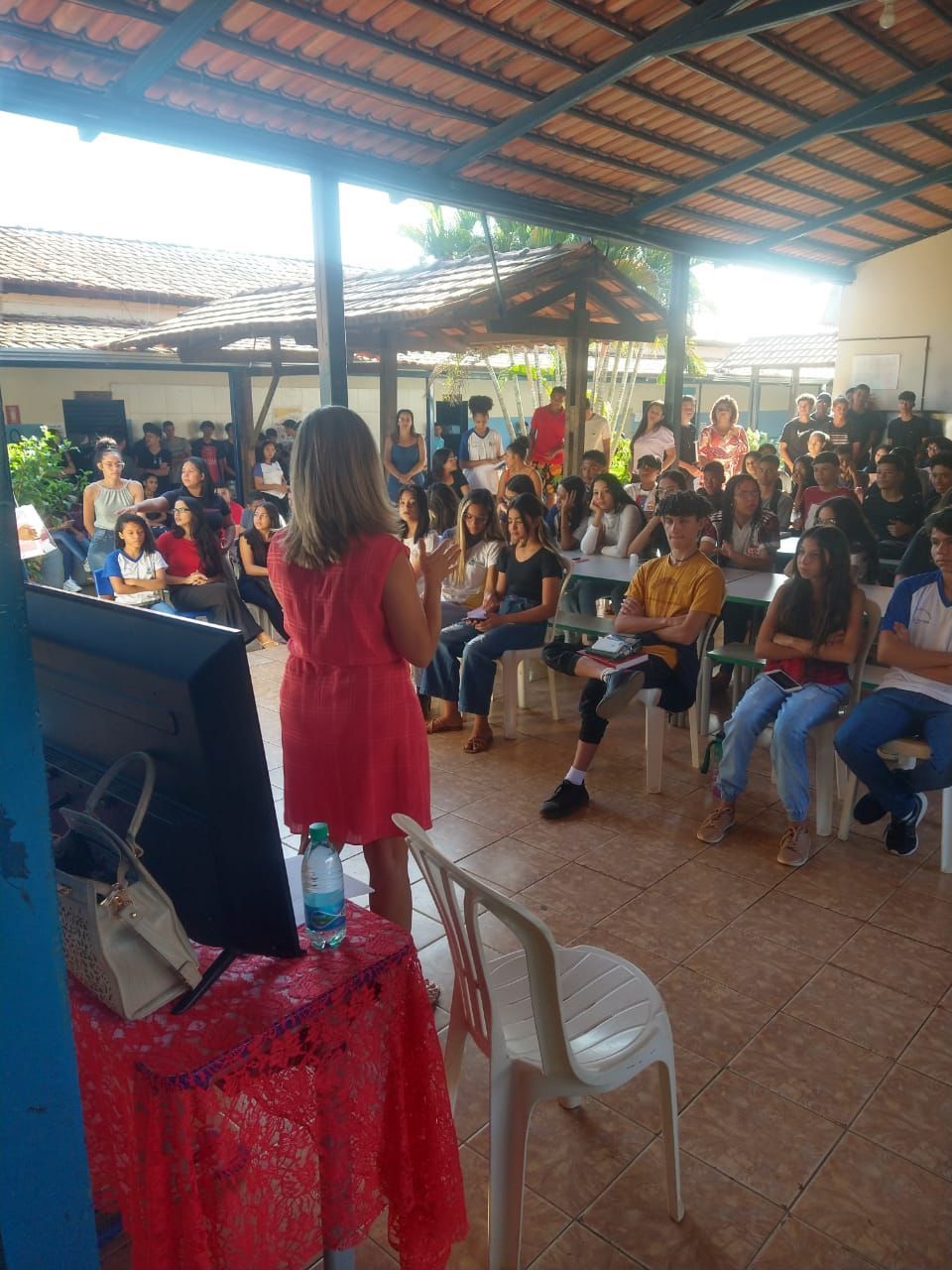 Palestra do Nudem na Escola Vale do Sol