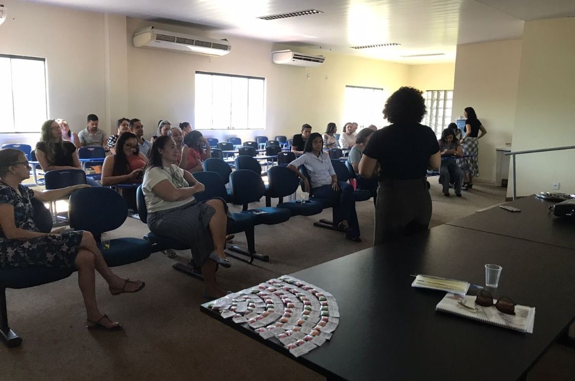 De acordo com a Psicóloga, a proposta foi de instigar reflexão sobre a criação de uma rede de apoio para ajudar mulheres vítimas de violência doméstica