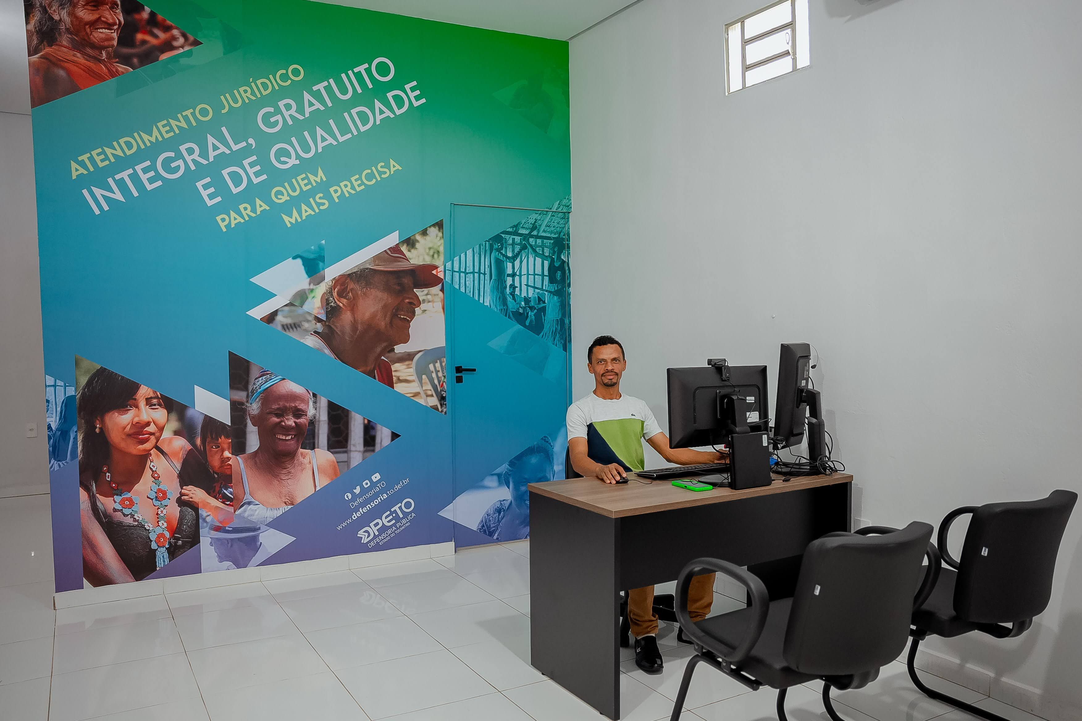 O Polo tem amplo espaço para atendimentos e sala reservada para audiências