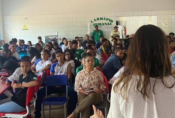 Palestra no Colégio Agrícola, em Almas