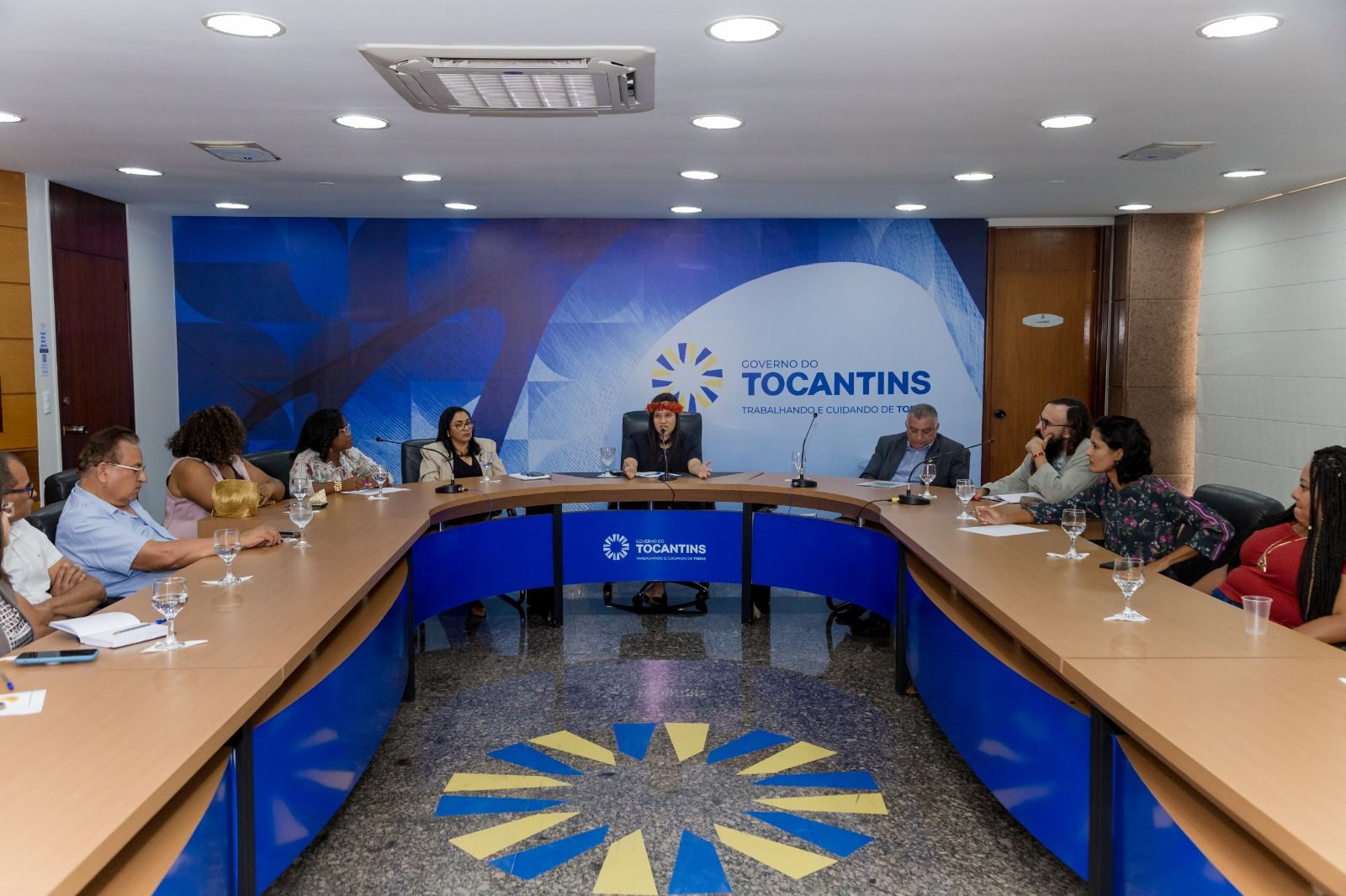 Reunião no Palácio Araguaia contou com representantes de vários órgãos estaduais