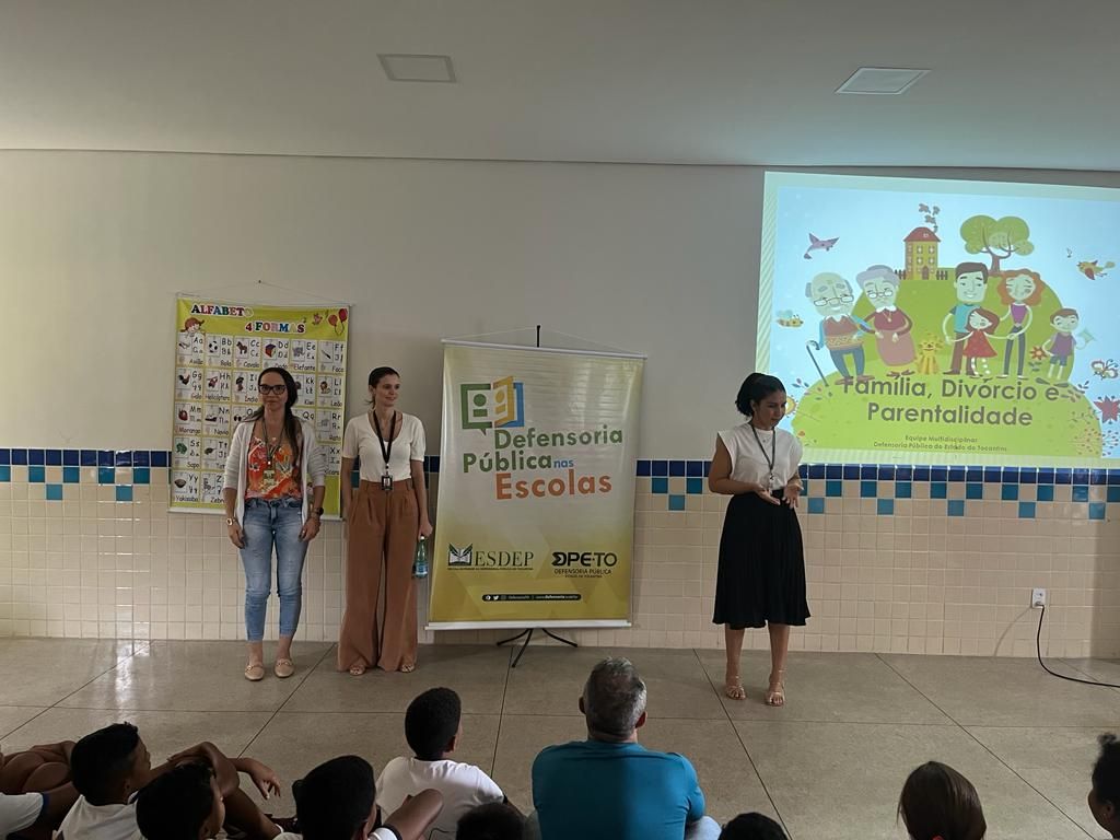Profissionais da Equipe Multidisciplinar de Palmas que realizaram as dinâmicas Escola Municipal Rosemir Fernandes