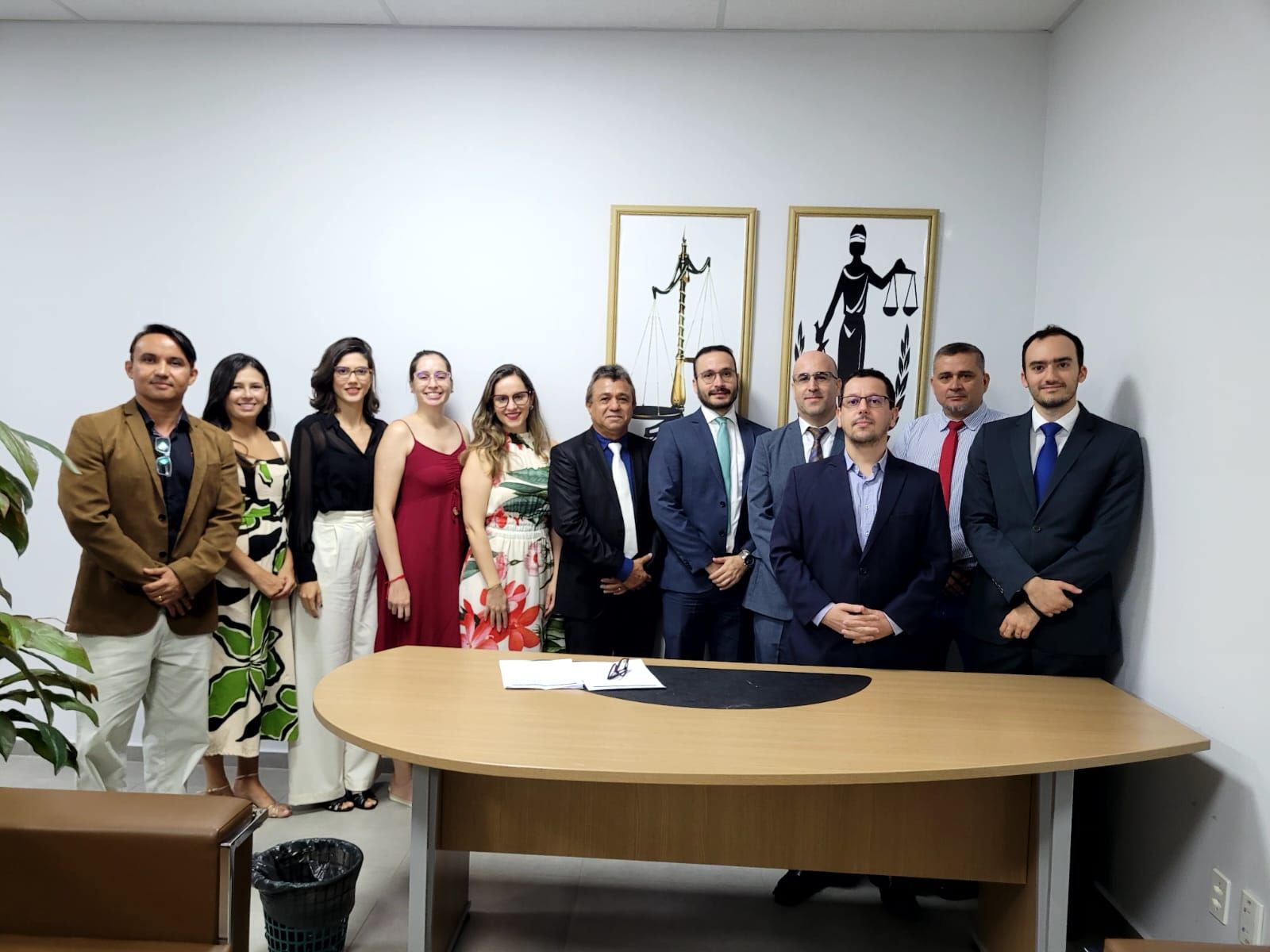 Kita Maciel se reuniu com as(os) defensoras(es) públicas(os) da Regional de Araguaína