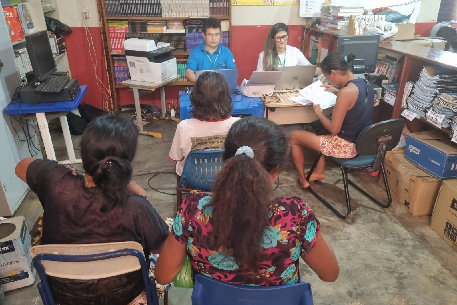 Atendimento na Aldeia Mariazinha