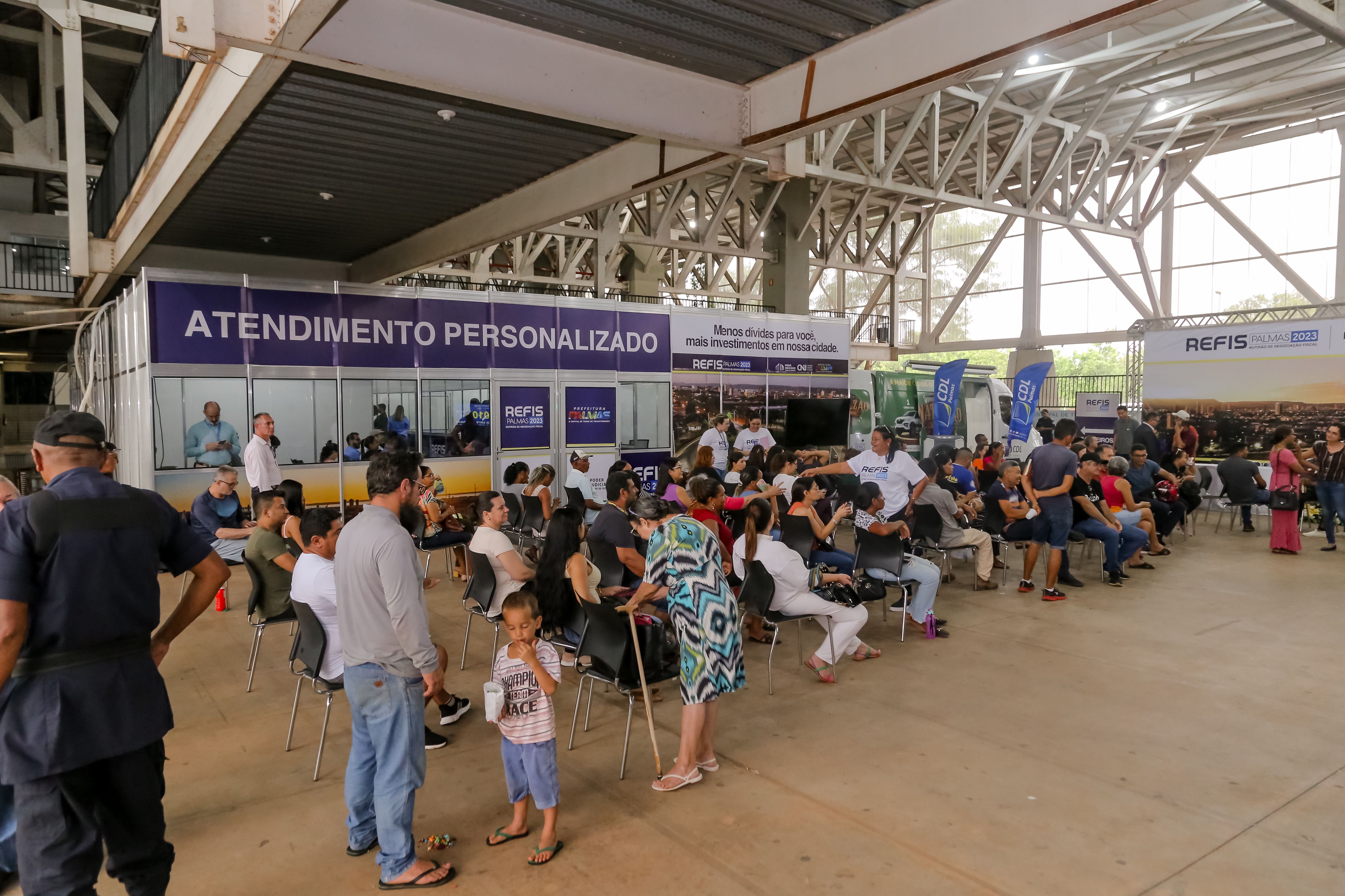 Mutirão está sendo realizado no Centro de Convenções Arnaud Rodrigues