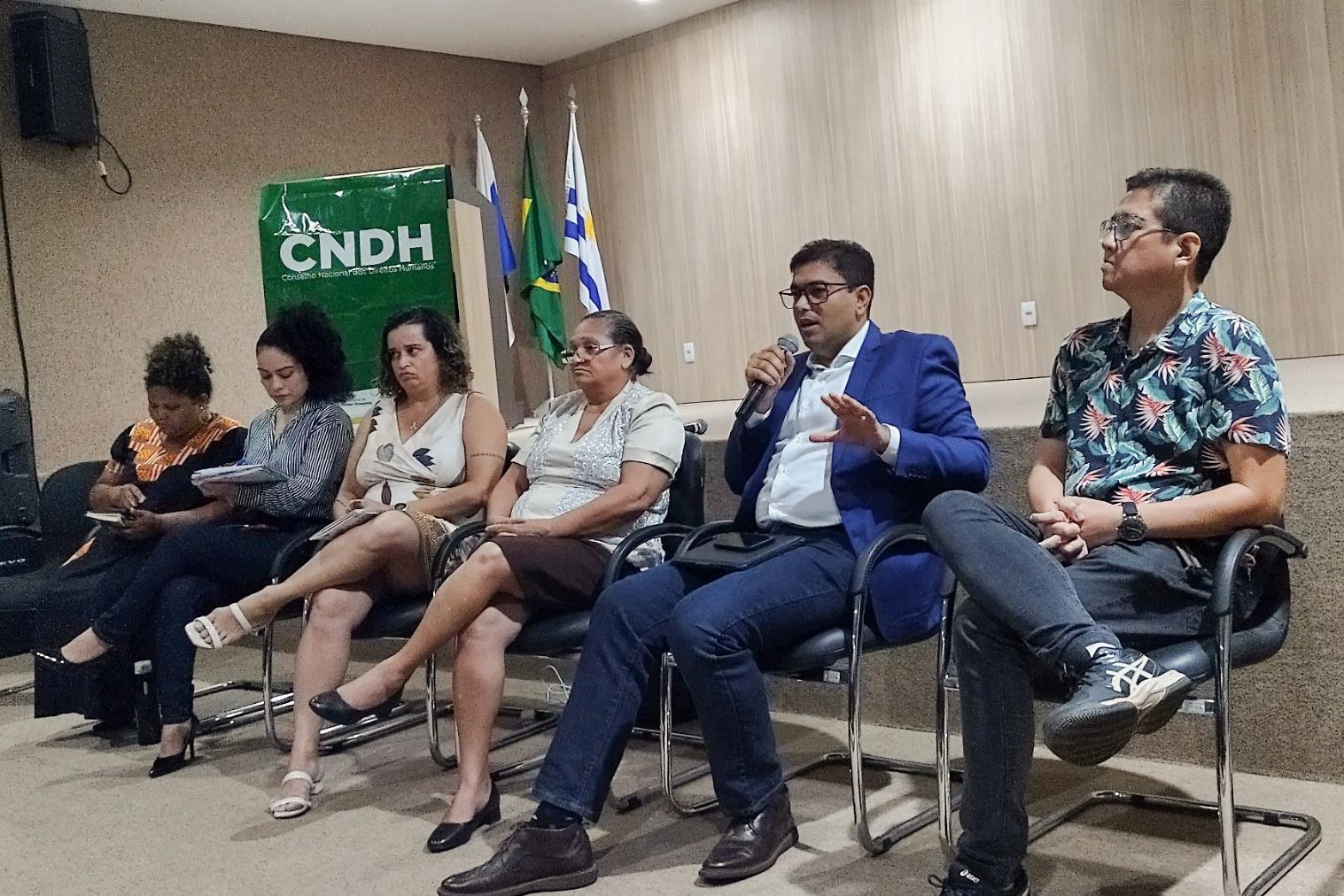 Defensor público integrou mesa de debate durante audiência pública