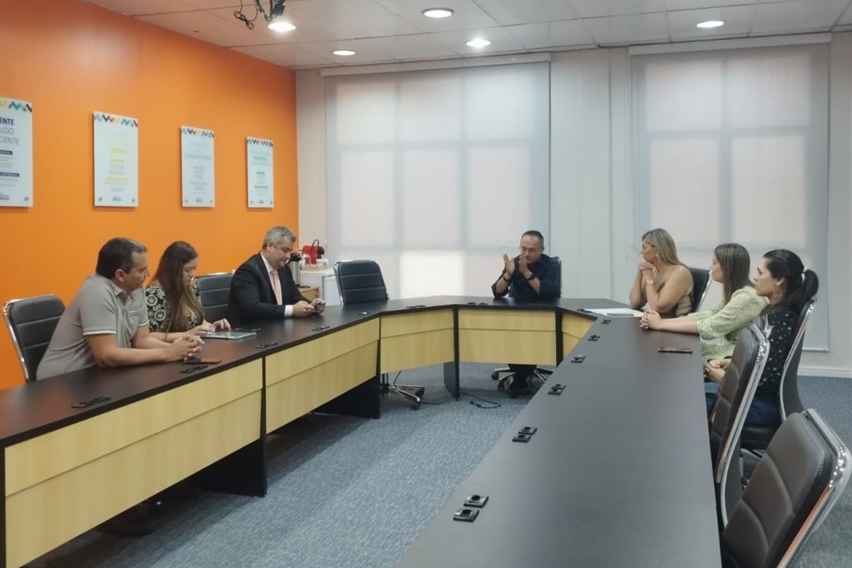 Na ocasião foram discutidos, entre outros pontos, a possível execução de projetos em parcerias que possam atender assistidas e assistidos pela Defensoria Pública