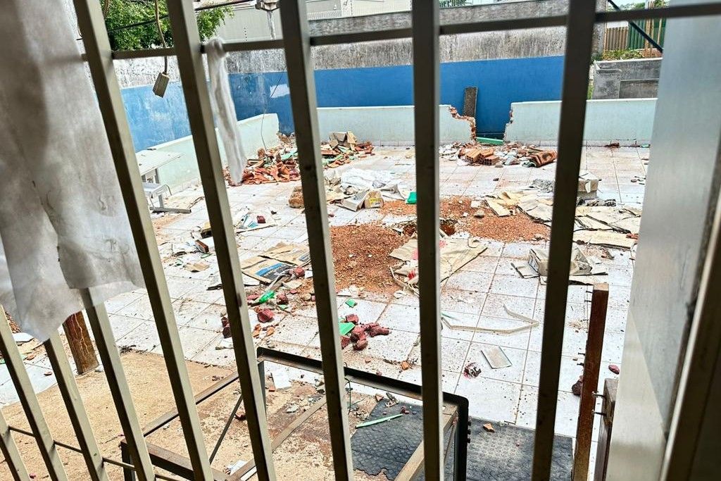 Na Policlínica, foram constatados alguns problemas estruturais